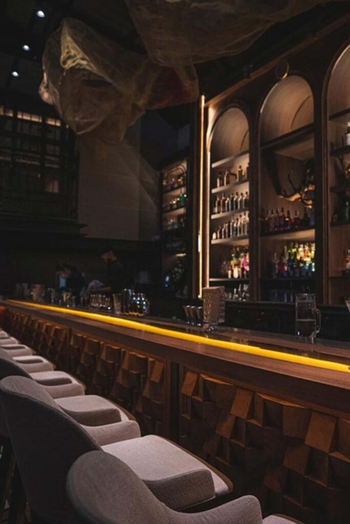 SGOMBERO BAR MILANO